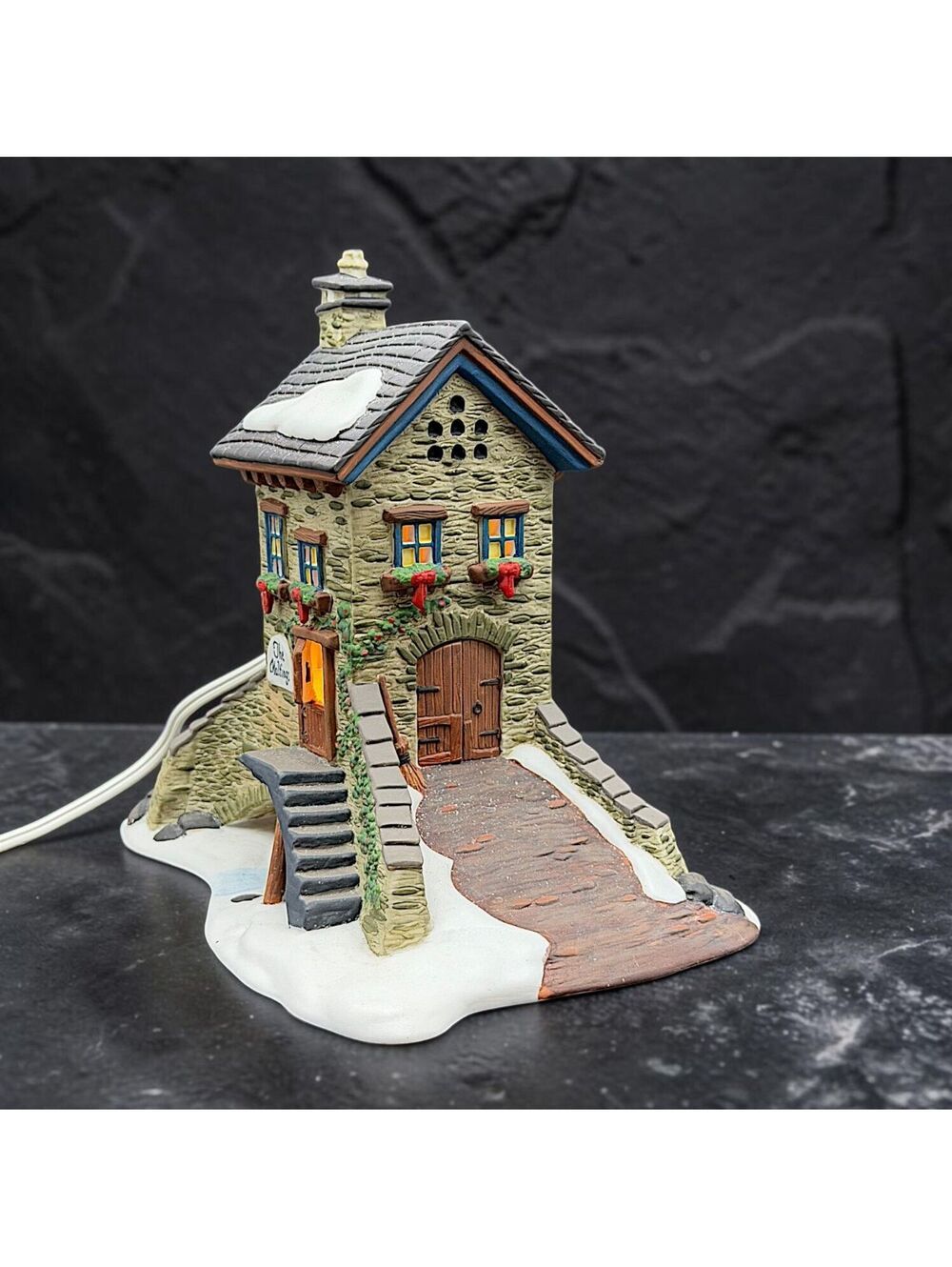 Vintage Department 56 Dickens Village The Maltings #5835-5 1995 w/ Box Lighted